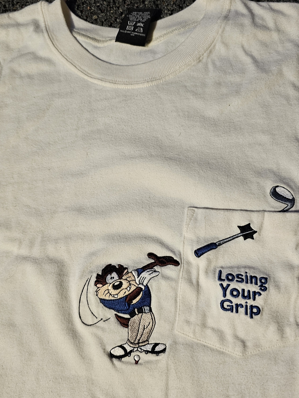 1997 Warner Bros Studio Store Loony Tunes Tazz Pocket Shirt